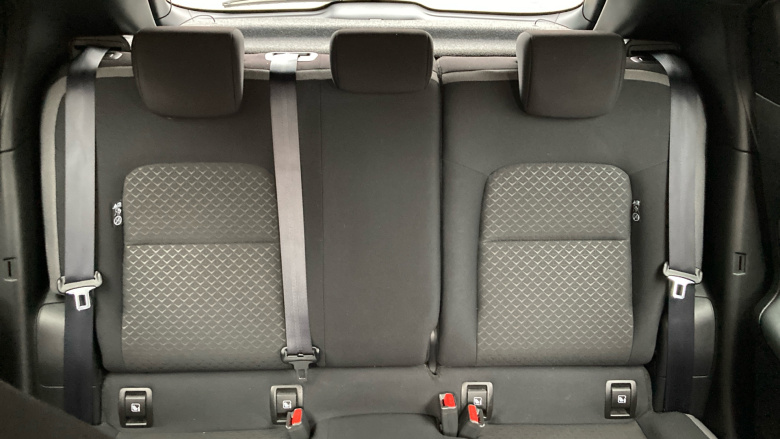 Nissan Juke 1.0 DiG-T N-Connecta 5dr Petrol Hatchback